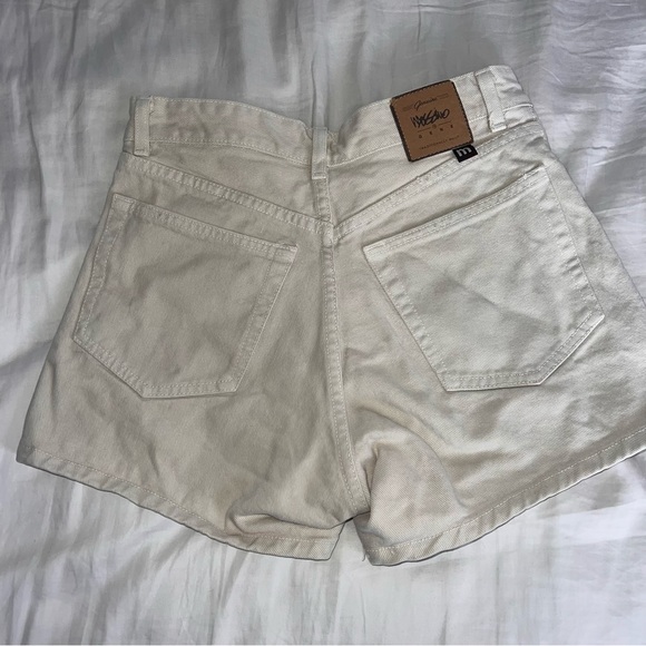 Massimo Boy Cut Shorts - Picture 2 of 3